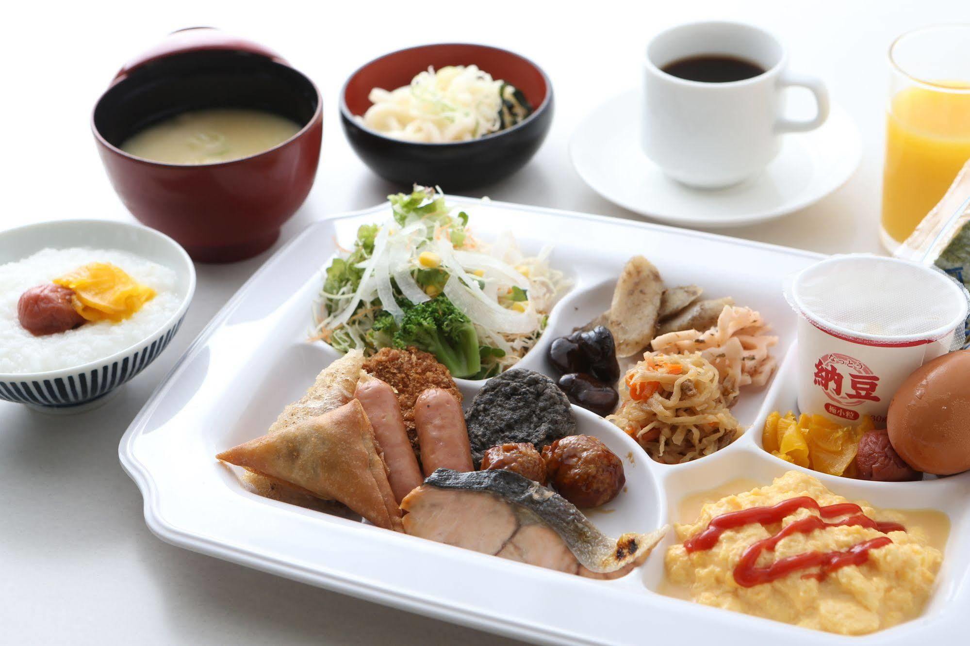 Apa Hotel Takamatsu Airport Ngoại thất bức ảnh